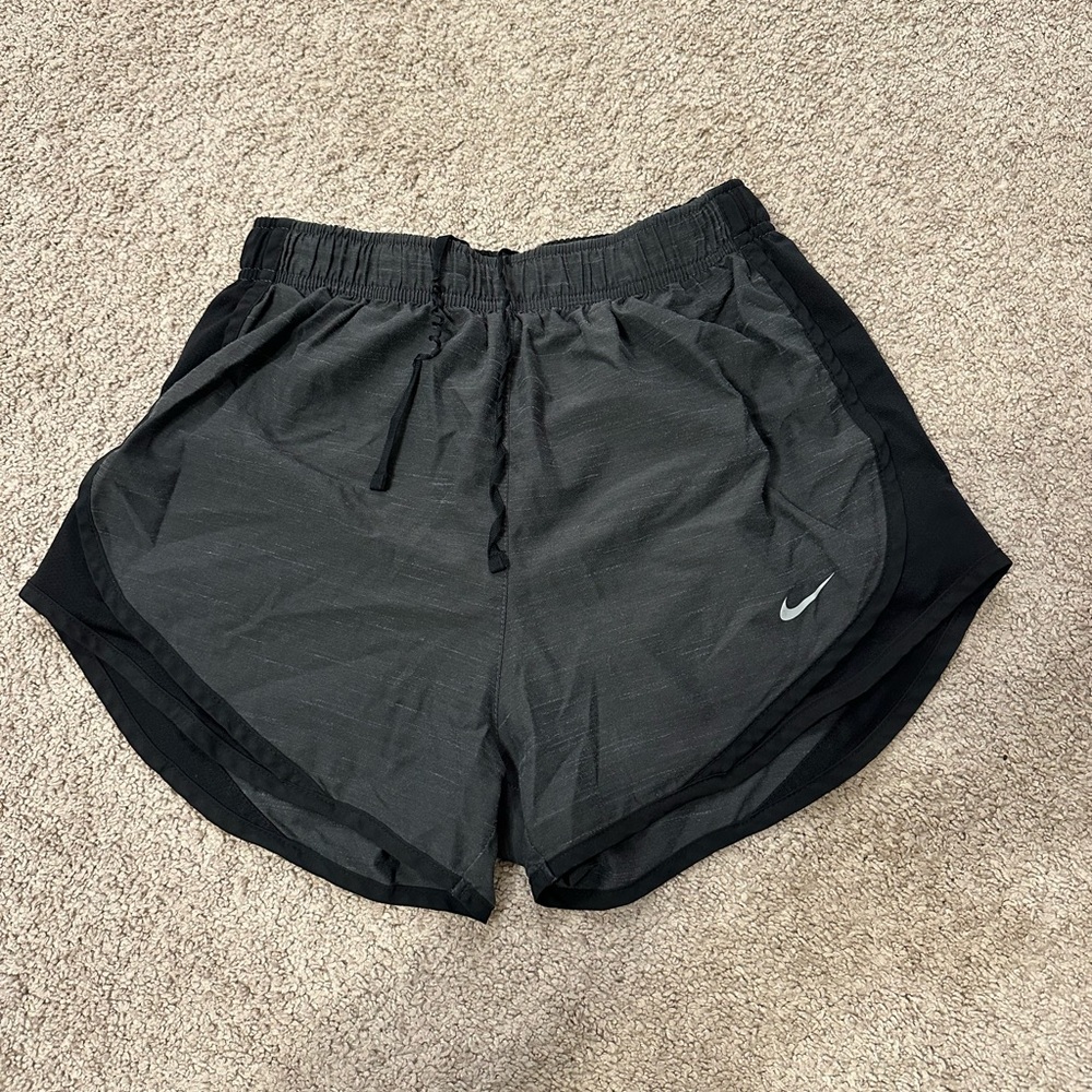 Women nike shorts